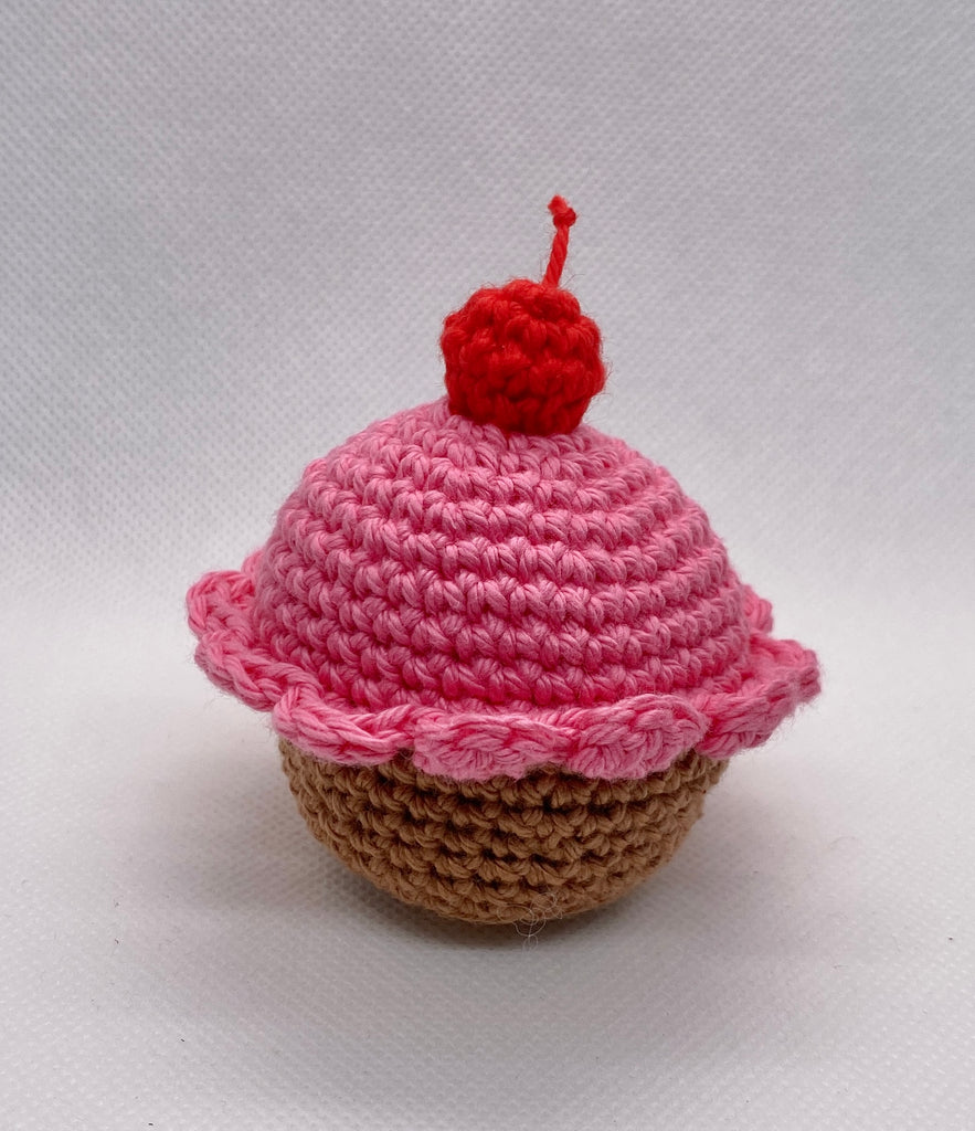 Crochet muffins, cotton, bakery toy, play kitchen food, the hidden treehouse, crochet cupcake, handmade, waldorf toy, montessori toy